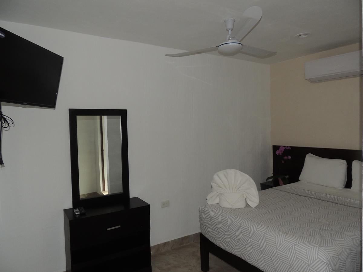 Hotel Shaddai Playa del Carmen Esterno foto