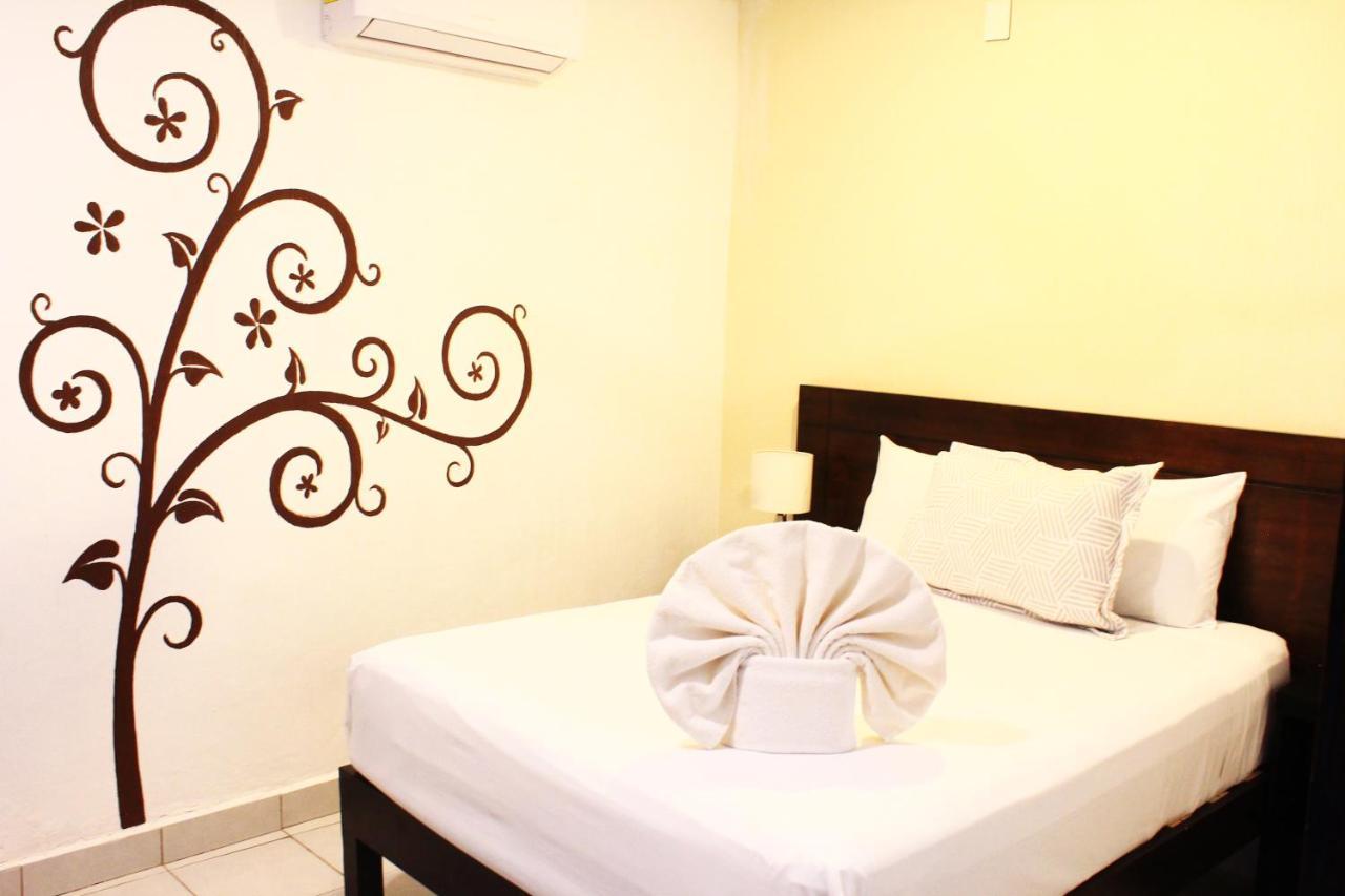 Hotel Shaddai Playa del Carmen Esterno foto
